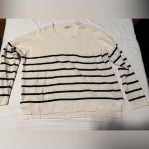MADEWELL SWEATER
WHITE AND NAVY BLUE STRIPES
